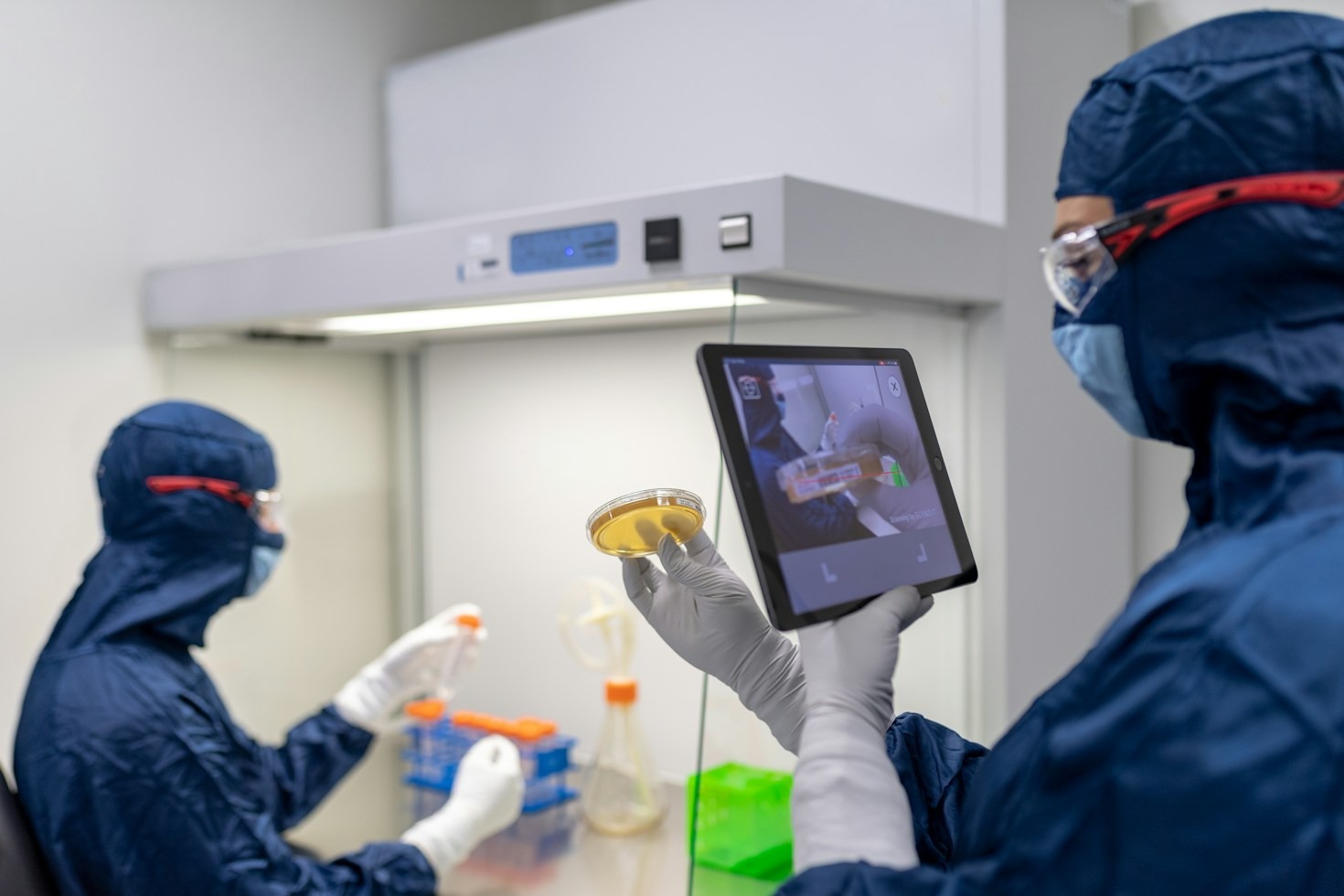 How Modern Biotechnology Is Transforming Evolutionary Science